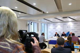 Pressekonferenz zu den Ergebnissen der Konjunktur-Umfrage des Landesverbands.