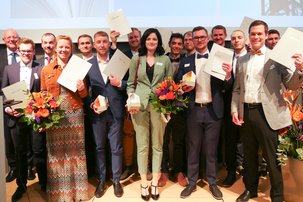Alle 14 Nominierten am Ende der Preisverleihung.