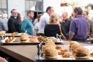 Das sogenannte fliegende Buffet (Flying Buffet)